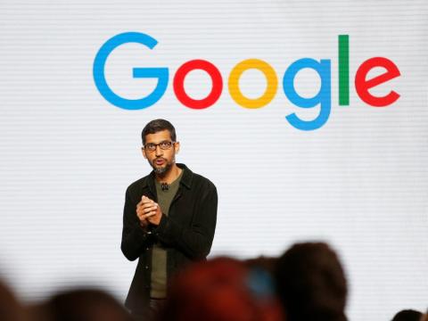 Sundar Pichai, CEO de Google, habla durante la presentación del nuevo hardware en San Francisco. Sundar Pichai, CEO de Google, habla durante la presentación del nuevo hardware en San Francisco.