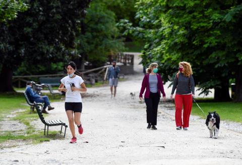 personas haciendo deporte, caminar, correr