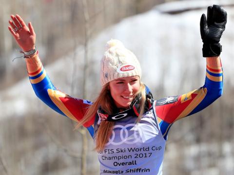 Mikaela Shiffrin consume 3.000 calorías diarias como parte de su entrenamiento para los Juegos de Corea del Sur. Mikaela Shiffrin consume 3.000 calorías diarias como parte de su entrenamiento para los Juegos de Corea del Sur.