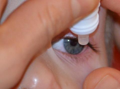Gotas en los ojos para curar la miopía Gotas en los ojos para curar la miopía