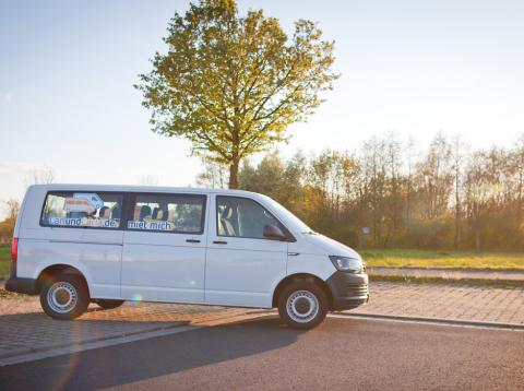 La startup de carsharing que aparca sus furgonetas en los Ikea de Alemania La startup de carsharing que aparca sus furgonetas en los Ikea de Alemania