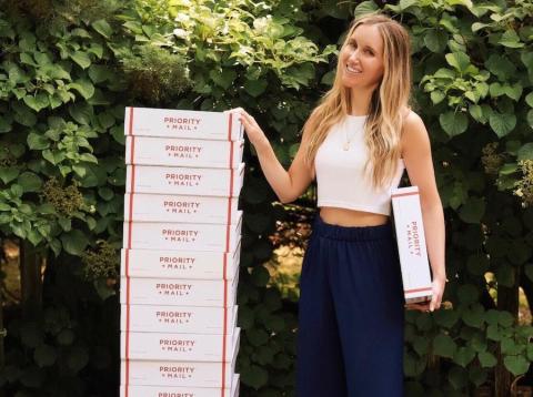 Kristin Bachman started selling her own clothing on Poshmark in 2013. Kristin Bachman started selling her own clothing on Poshmark in 2013.