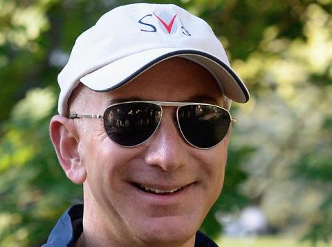 Jeff Bezos works hard for his money, but his daily routine indicates that he's not addicted to work. Jeff Bezos works hard for his money, but his daily routine indicates that he's not addicted to work.
