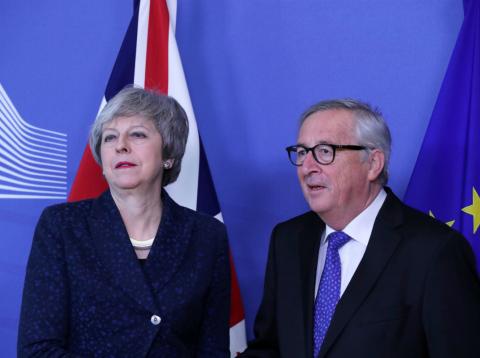 Theresa May y Jean-Claude Juncker Theresa May y Jean-Claude Juncker