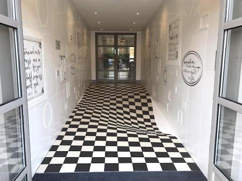 This wavy floor is actually completely flat. This wavy floor is actually completely flat.