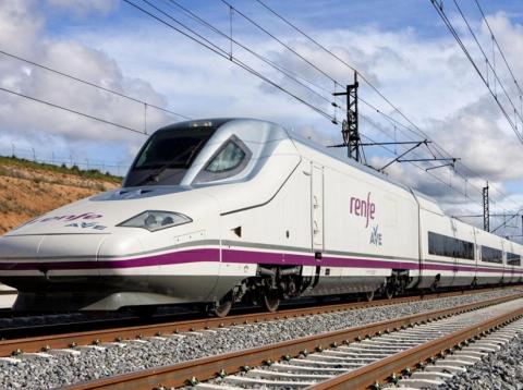 Ave tren Renfe Renfe lanza oferta de 4 billetes de AVE a 100 euros.