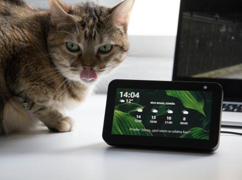 Amazon Echo Show 5 Amazon Echo Show 5