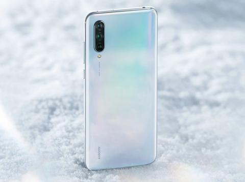 Xiaomi Mi 9 Lite Xiaomi Mi 9 Lite