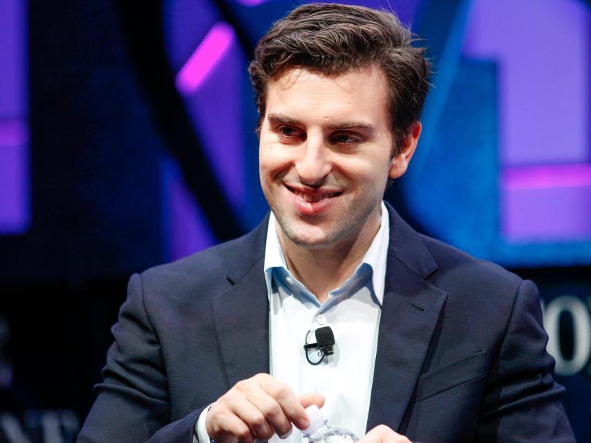 Brian Chesky vida personal y trayectoria profesional del CEO de Airbnb