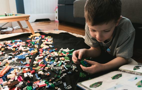 invertir en lego