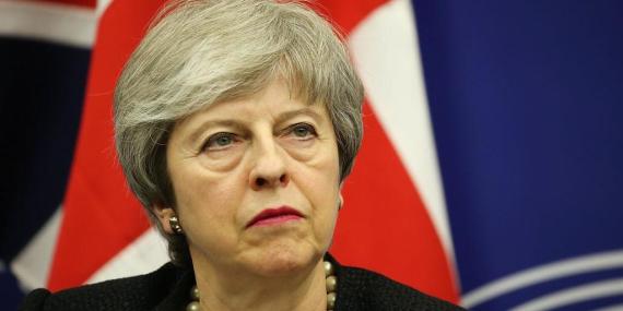 El liderazgo de Theresa May se mantiene en equilibrio antes de una votación clave sobre su acuerdo de Brexit.