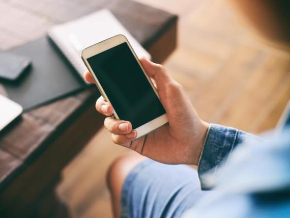 10 smartphone habits that are getting in the way of your success