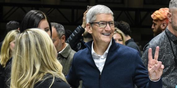 Apple soars to all-time high after top analyst suggests 'completely wireless' iPhone could arrive by 2021